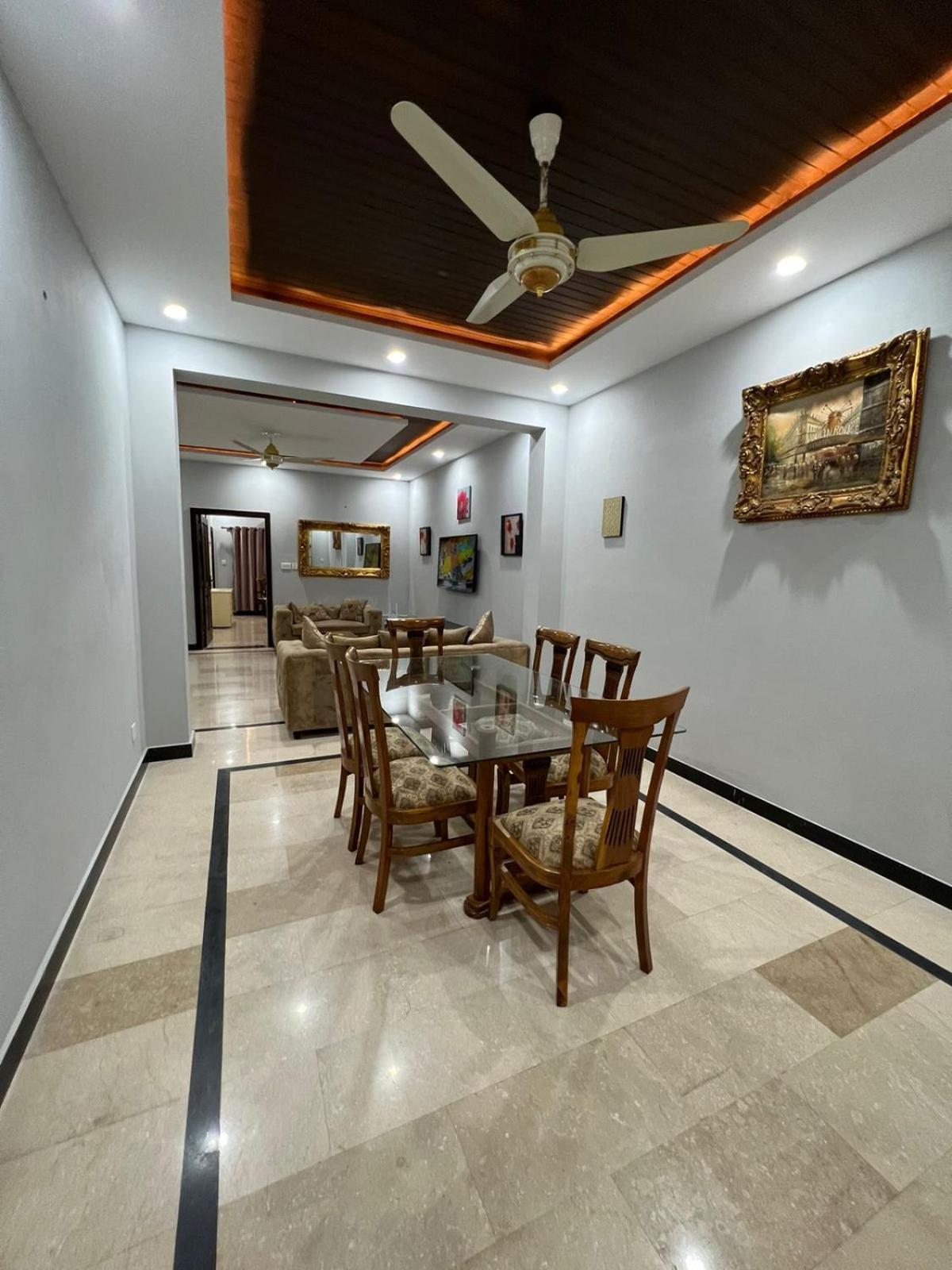 Bed & Breakfast Islamabad 호텔 외부 사진